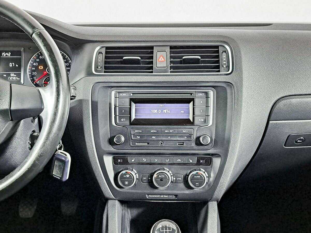 Volkswagen Jetta б/у, 2014, Механическая. Фото: #10