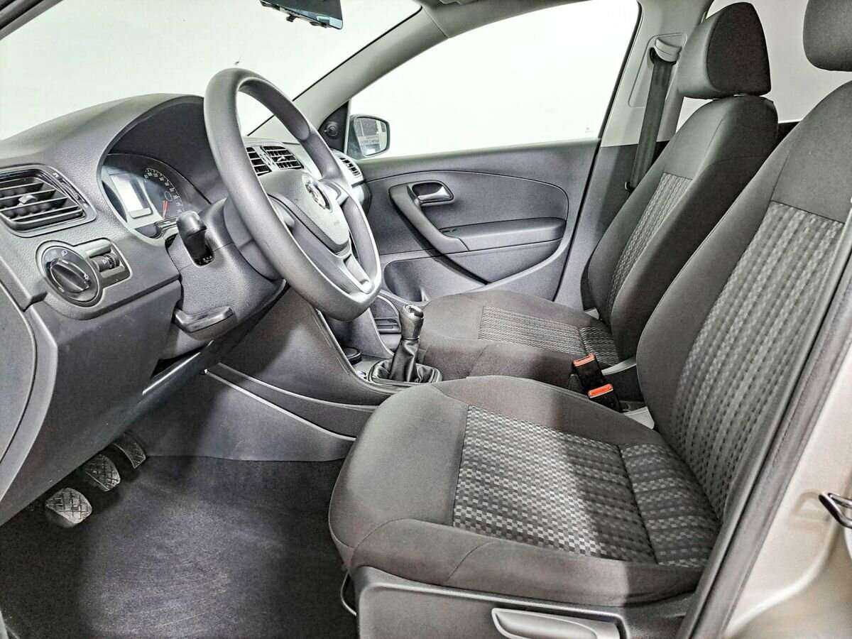 Фольксваген Поло б/у, 2018, Механическая. Фото: #12