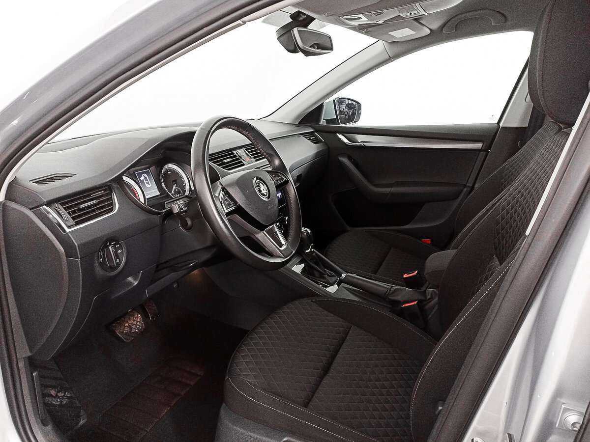 Шкода Октавия б/у, 2018, Роботизированная. Фото: #13