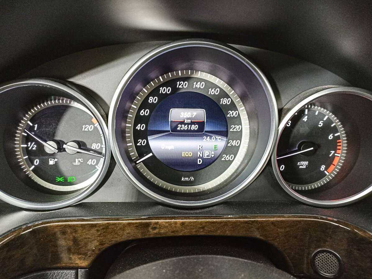 Мерседес-Бенц Е-Класс б/у, 2013, Автоматическая. Фото: #10