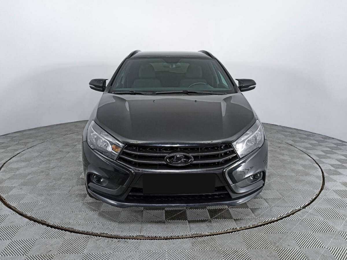 Лада (ВАЗ) Веста б/у, 2020, Механическая. Фото: #1