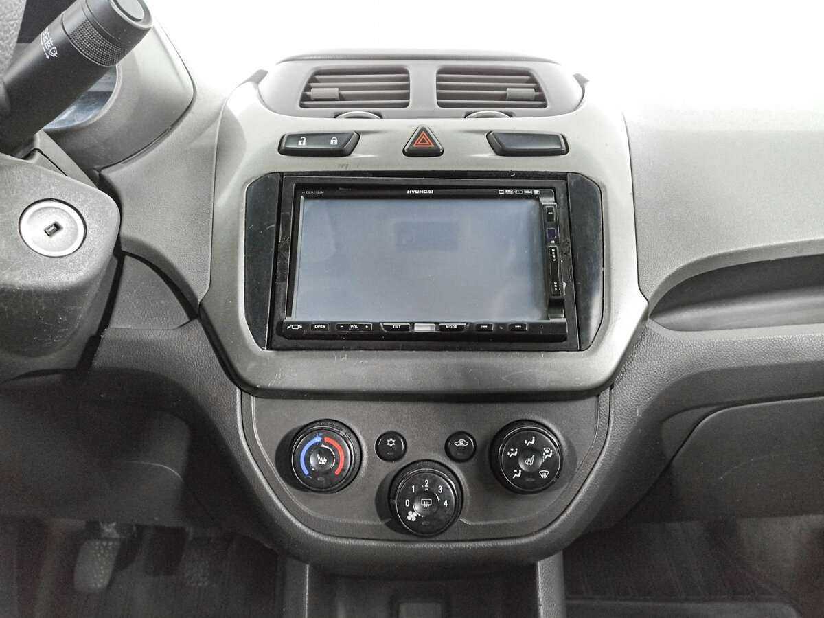 Chevrolet Cobalt б/у, 2013, Механическая. Фото: #12