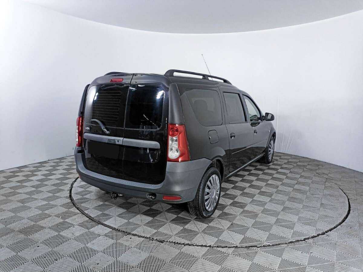 Лада (ВАЗ) Ларгус б/у, 2017, Механическая. Фото: #4