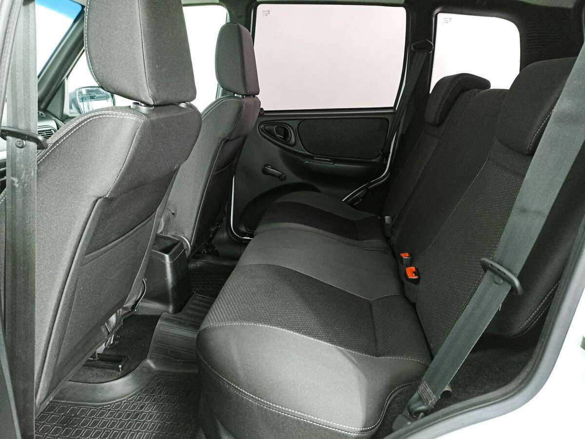 Chevrolet Niva б/у, 2016, Механическая. Фото: #7