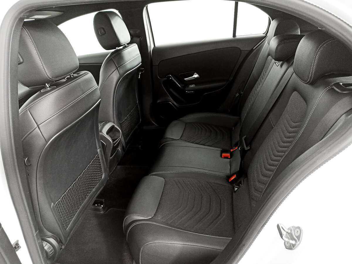 Mercedes-Benz A-Класс б/у, 2018, Роботизированная. Фото: #9