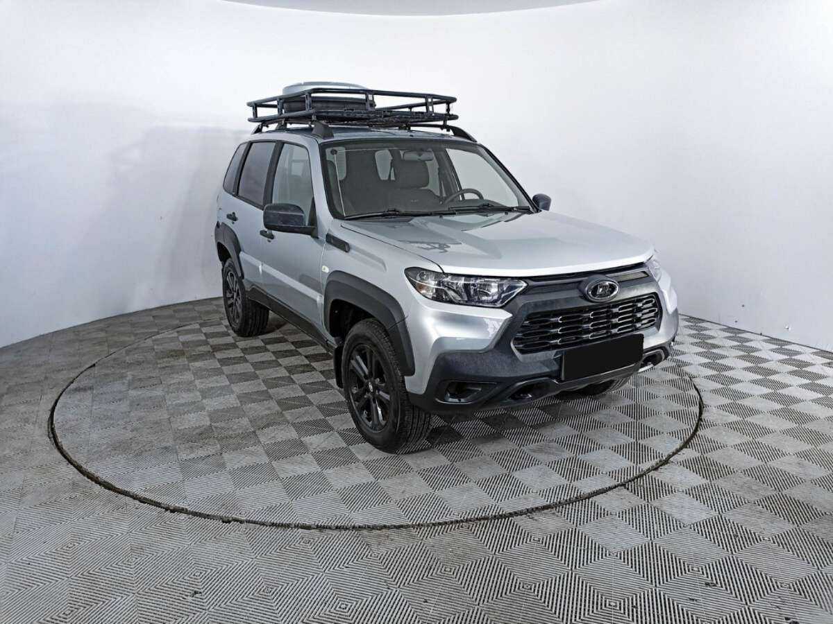 Lada (ВАЗ) Niva б/у, 2022, Механическая. Фото: #2