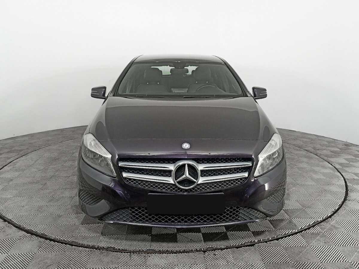 Mercedes-Benz A-Класс б/у, 2014, Роботизированная. Фото: #1