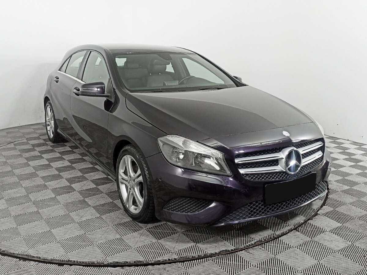 Mercedes-Benz A-Класс б/у, 2014, Роботизированная. Фото: #2