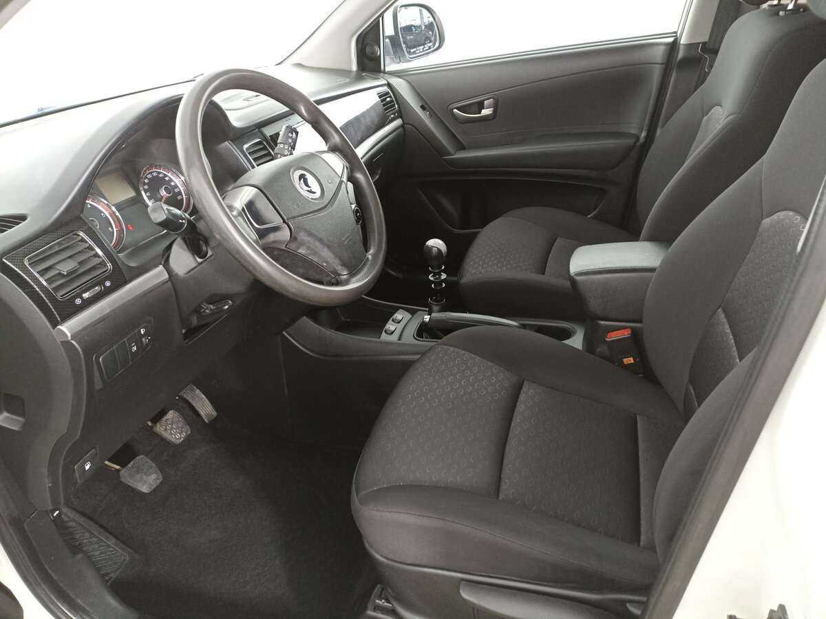 Сан-Ён Актион б/у, 2013, Механическая. Фото: #12