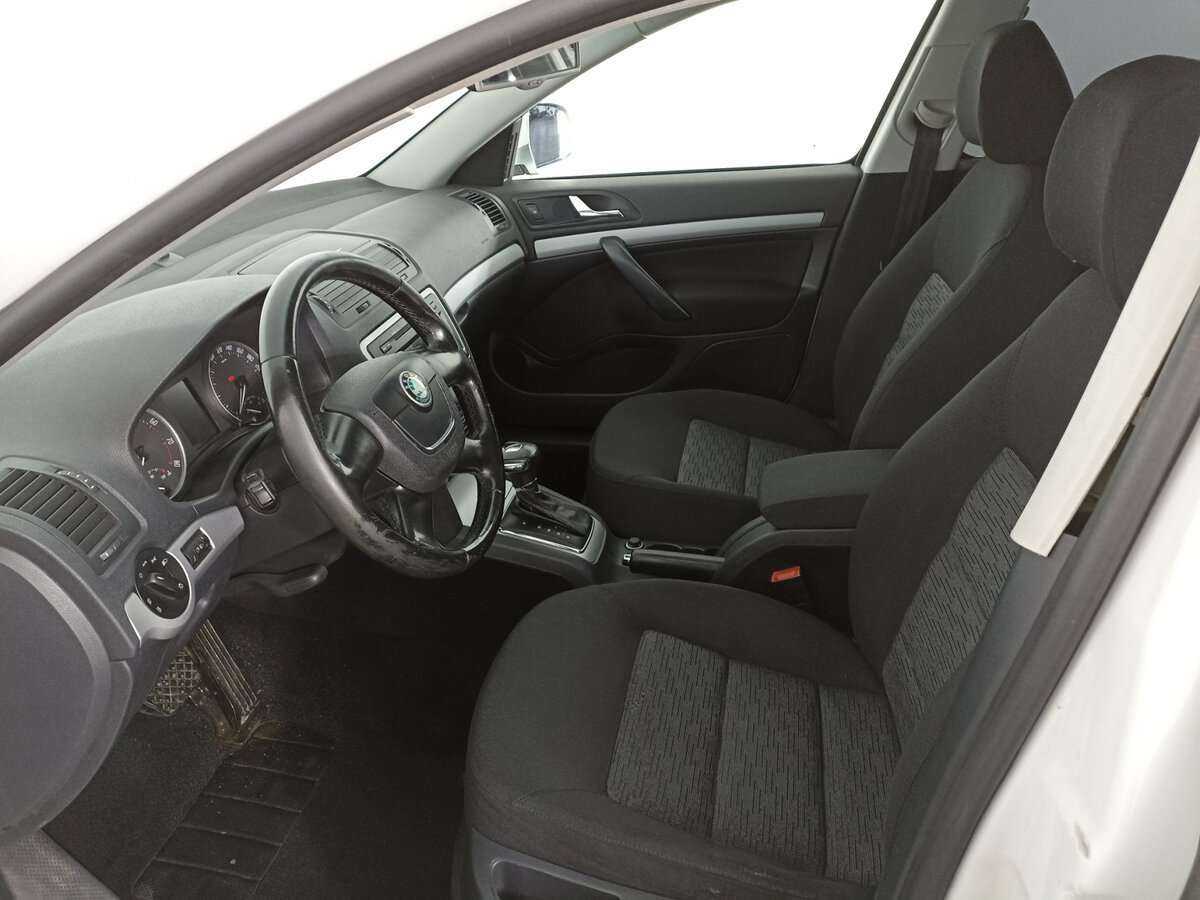 Шкода Октавия б/у, 2012, Автоматическая. Фото: #15