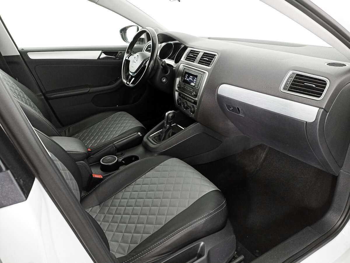 Volkswagen Jetta б/у, 2016, Роботизированная. Фото: #10