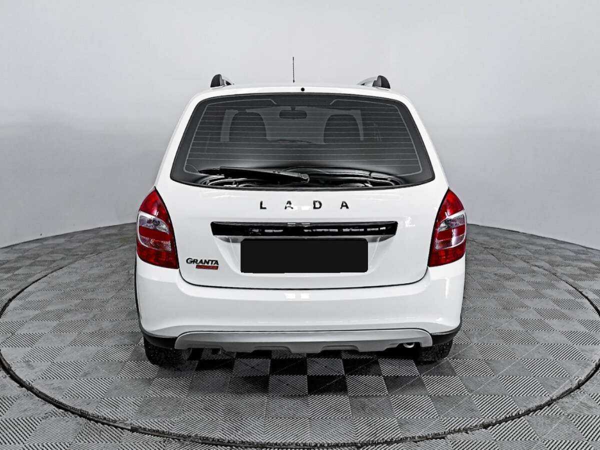 Лада (ВАЗ) Гранта б/у, 2023, Механическая. Фото: #5