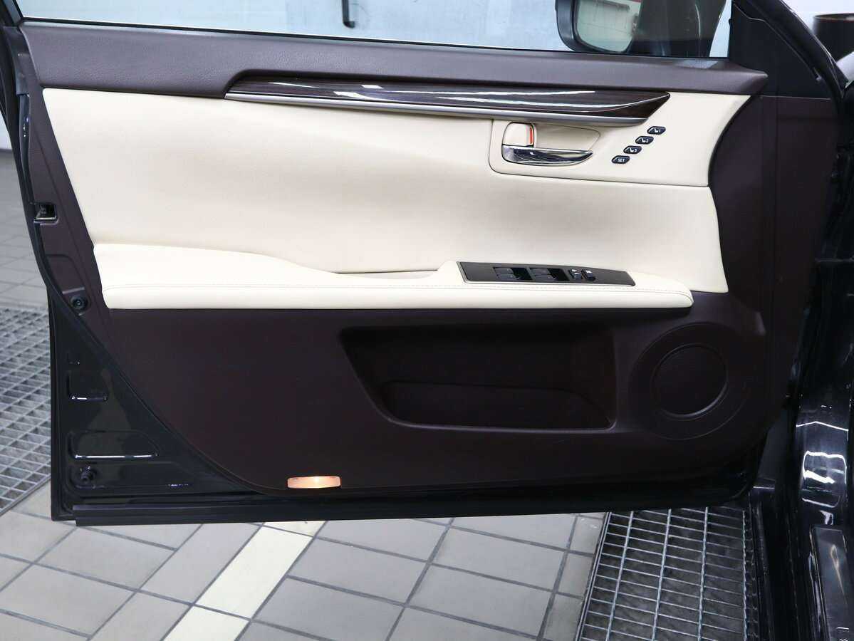 Лексус ЕС б/у, 2016, Автоматическая. Фото: #4