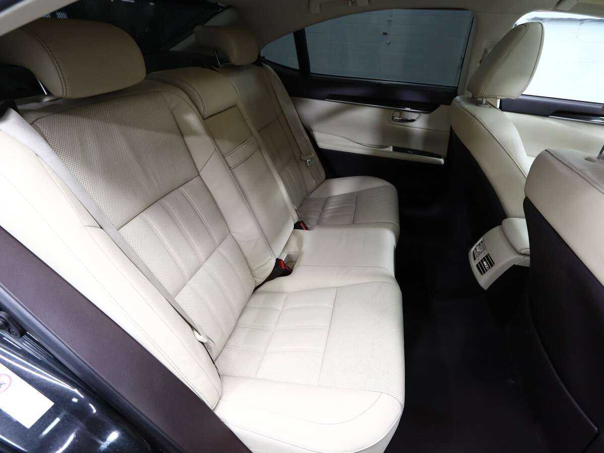 Лексус ЕС б/у, 2016, Автоматическая. Фото: #12