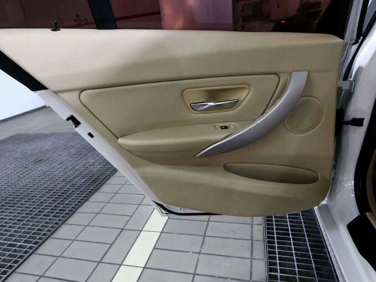 БМВ 3 серии б/у, 2014, Автоматическая. Фото: #10