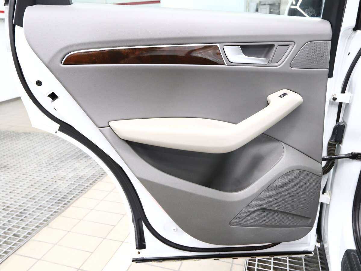 Ауди К5 б/у, 2012, Автоматическая. Фото: #11