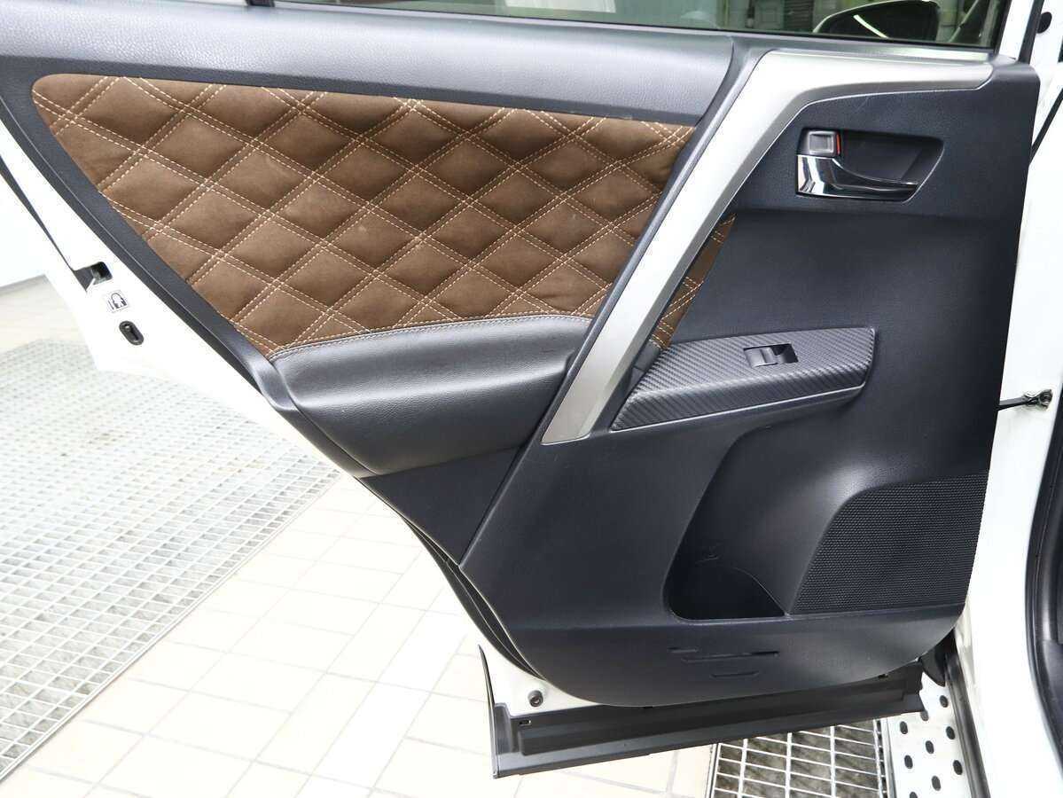 Тойота Рав4 б/у, 2014, Автоматическая. Фото: #20