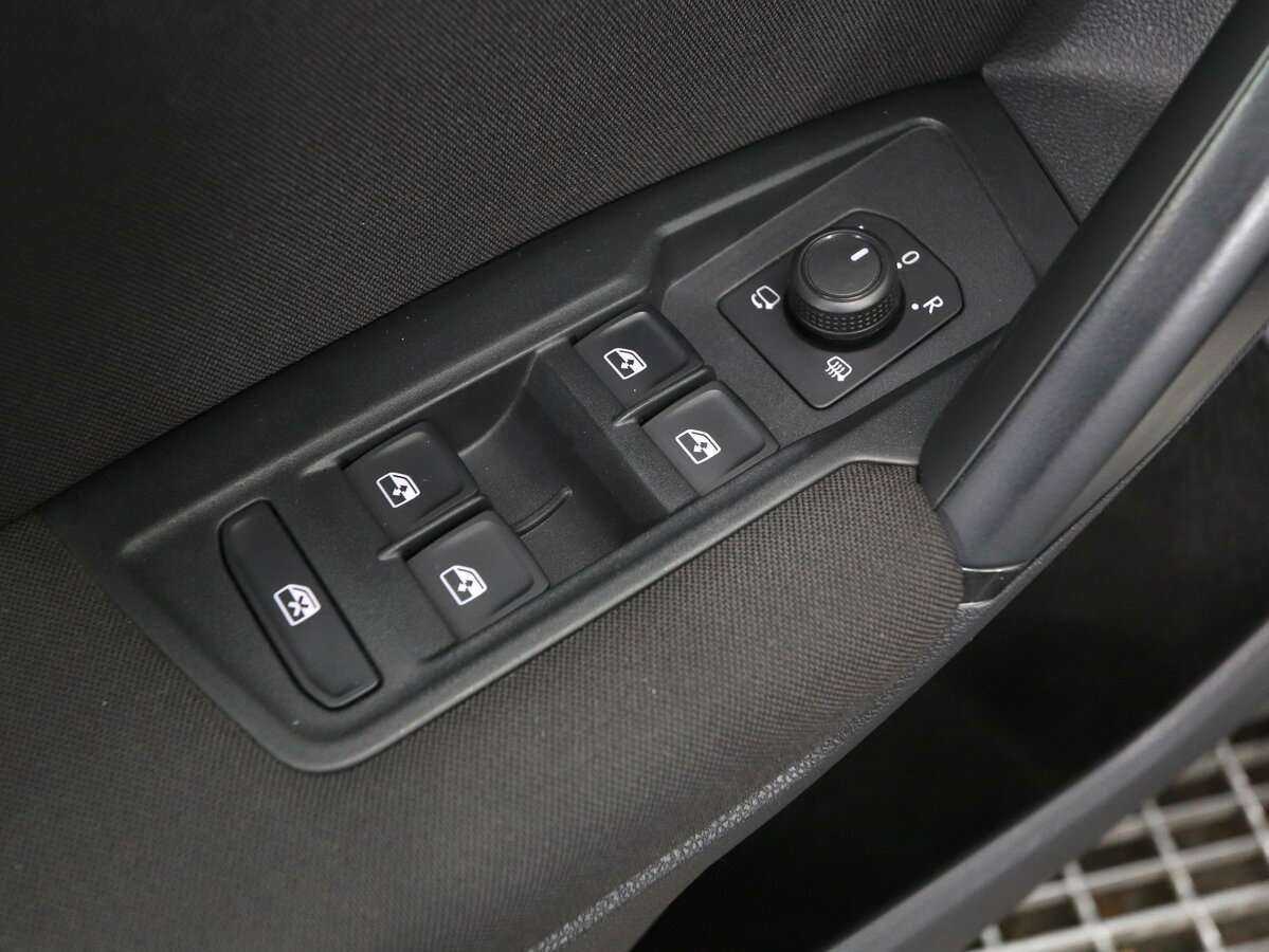 Volkswagen Tiguan б/у, 2018, Роботизированная. Фото: #6