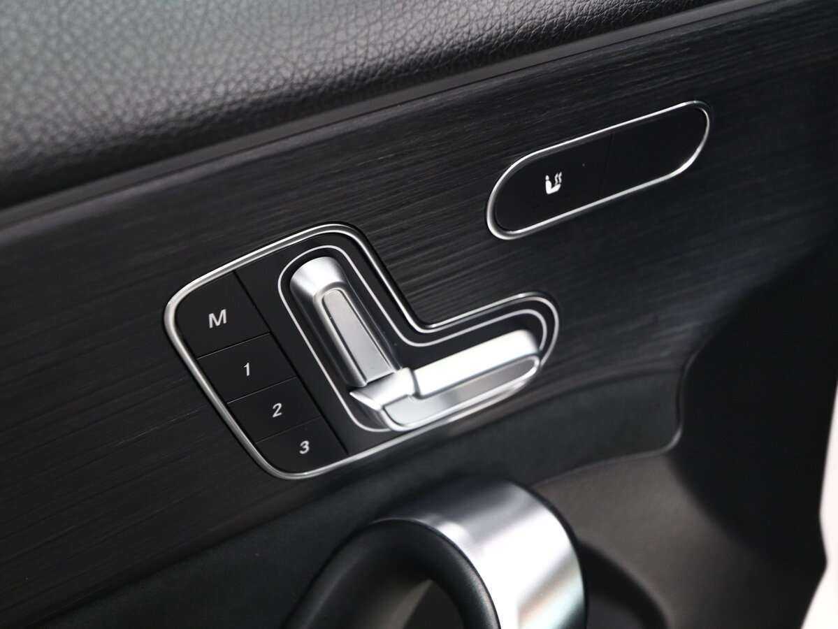 Mercedes-Benz A-Класс б/у, 2019, Роботизированная. Фото: #7