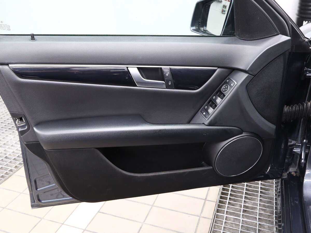 Мерседес-Бенц Ц-Класс б/у, 2012, Автоматическая. Фото: #5