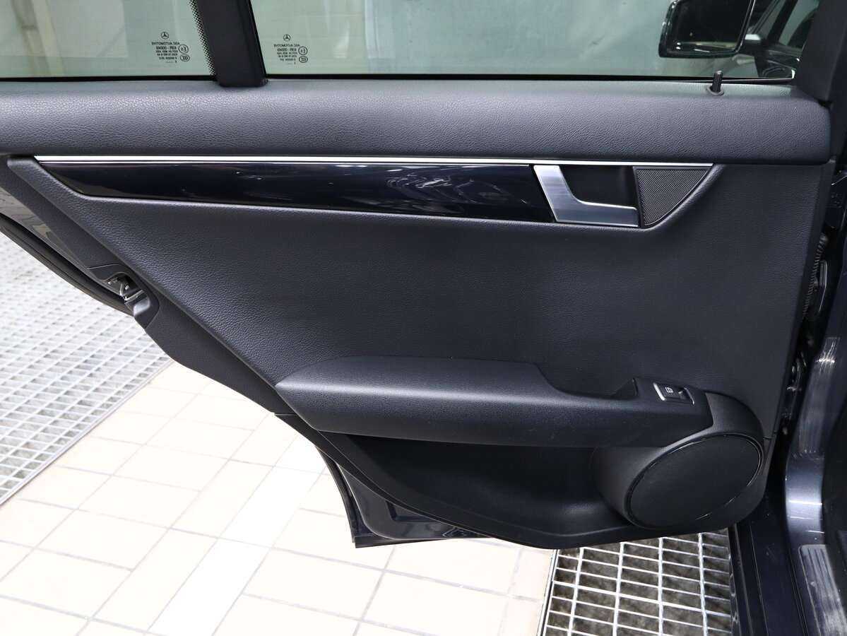 Мерседес-Бенц Ц-Класс б/у, 2012, Автоматическая. Фото: #9