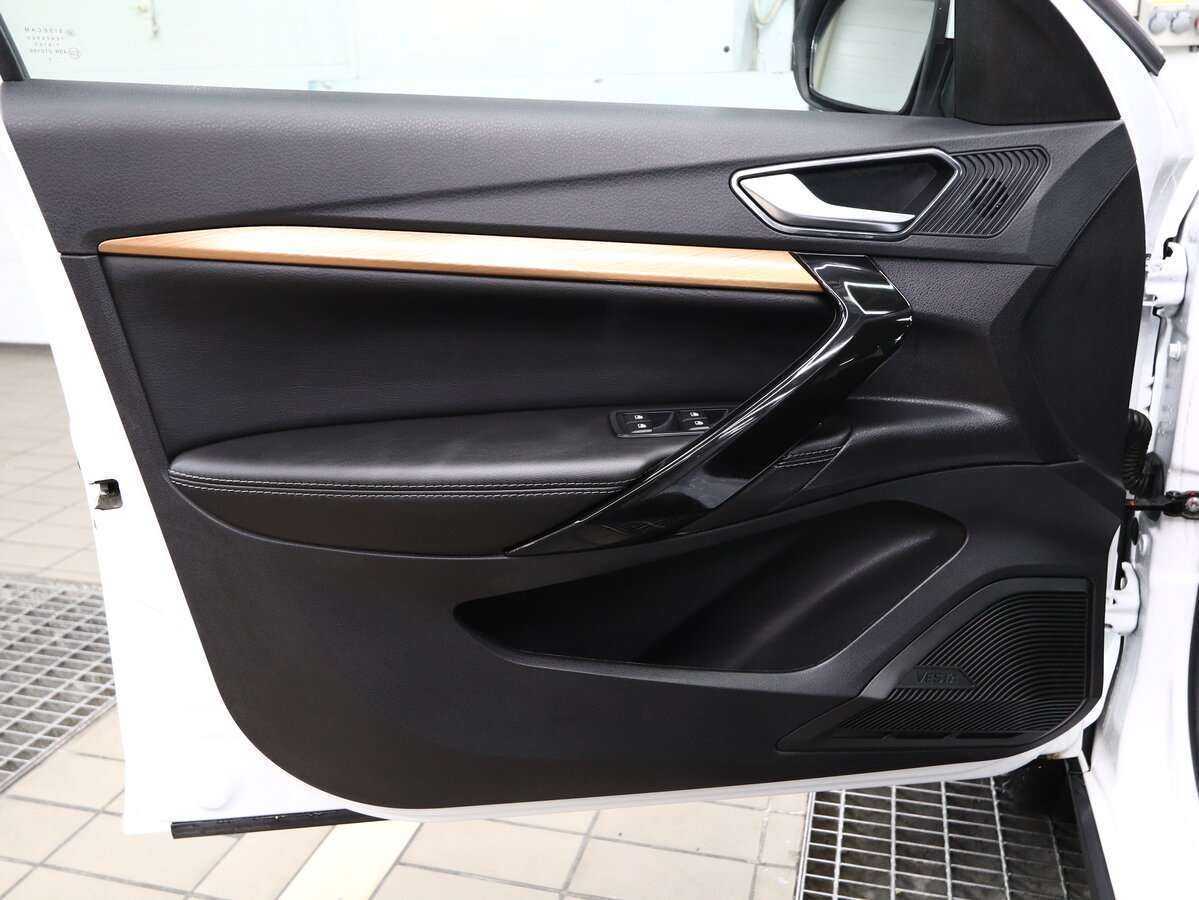 Лада (ВАЗ) Веста б/у, 2023, Механическая. Фото: #7