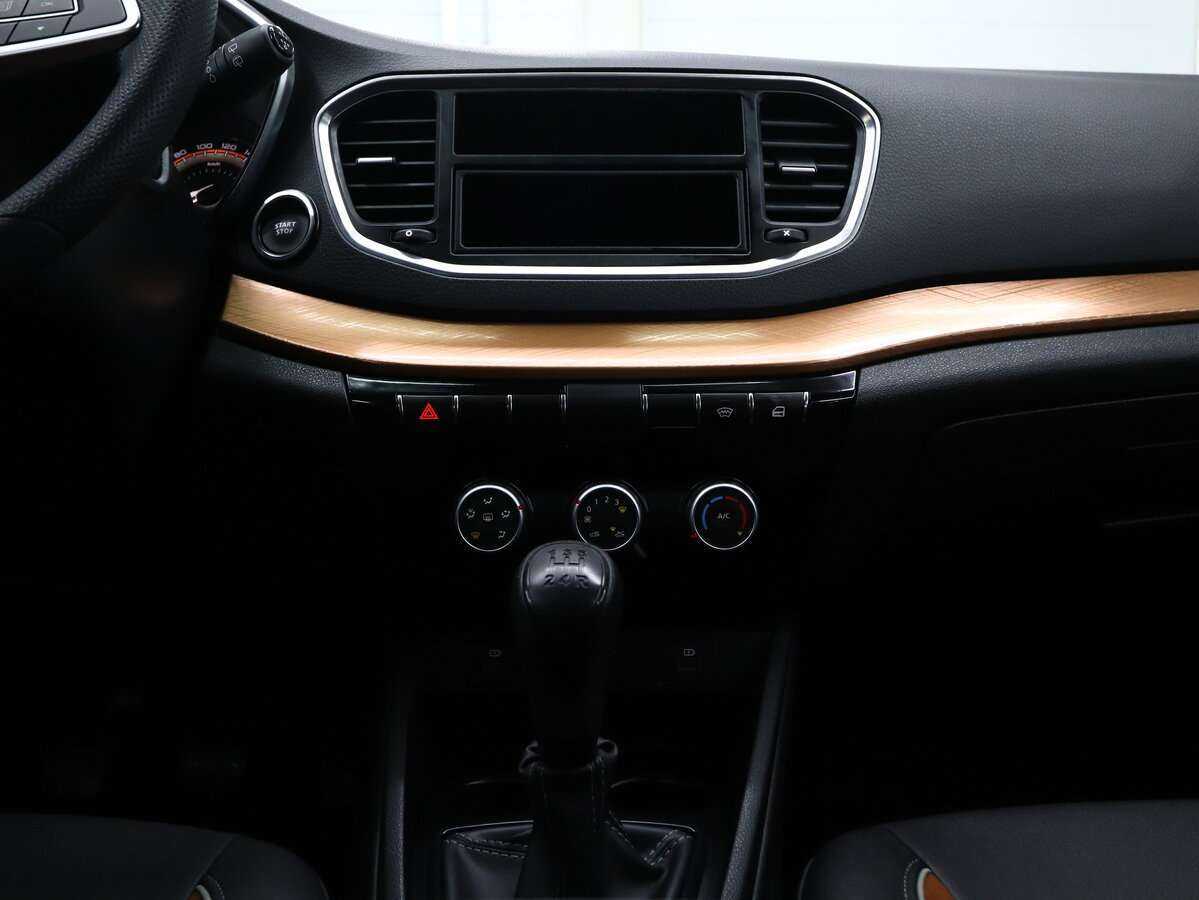 Лада (ВАЗ) Веста б/у, 2023, Механическая. Фото: #21