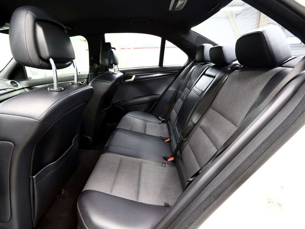 Мерседес-Бенц Ц-Класс б/у, 2012, Автоматическая. Фото: #9