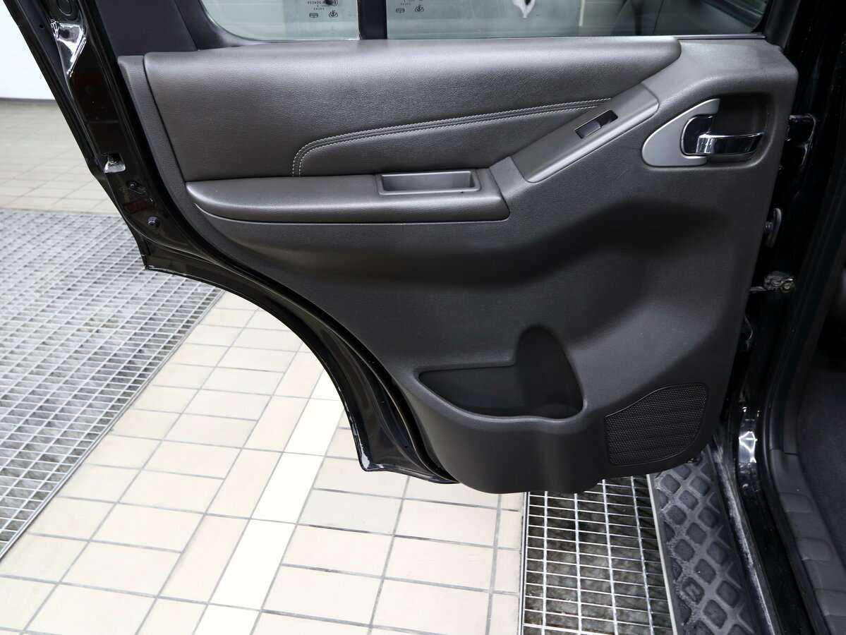 Ниссан Патфайндер б/у, 2012, Автоматическая. Фото: #16