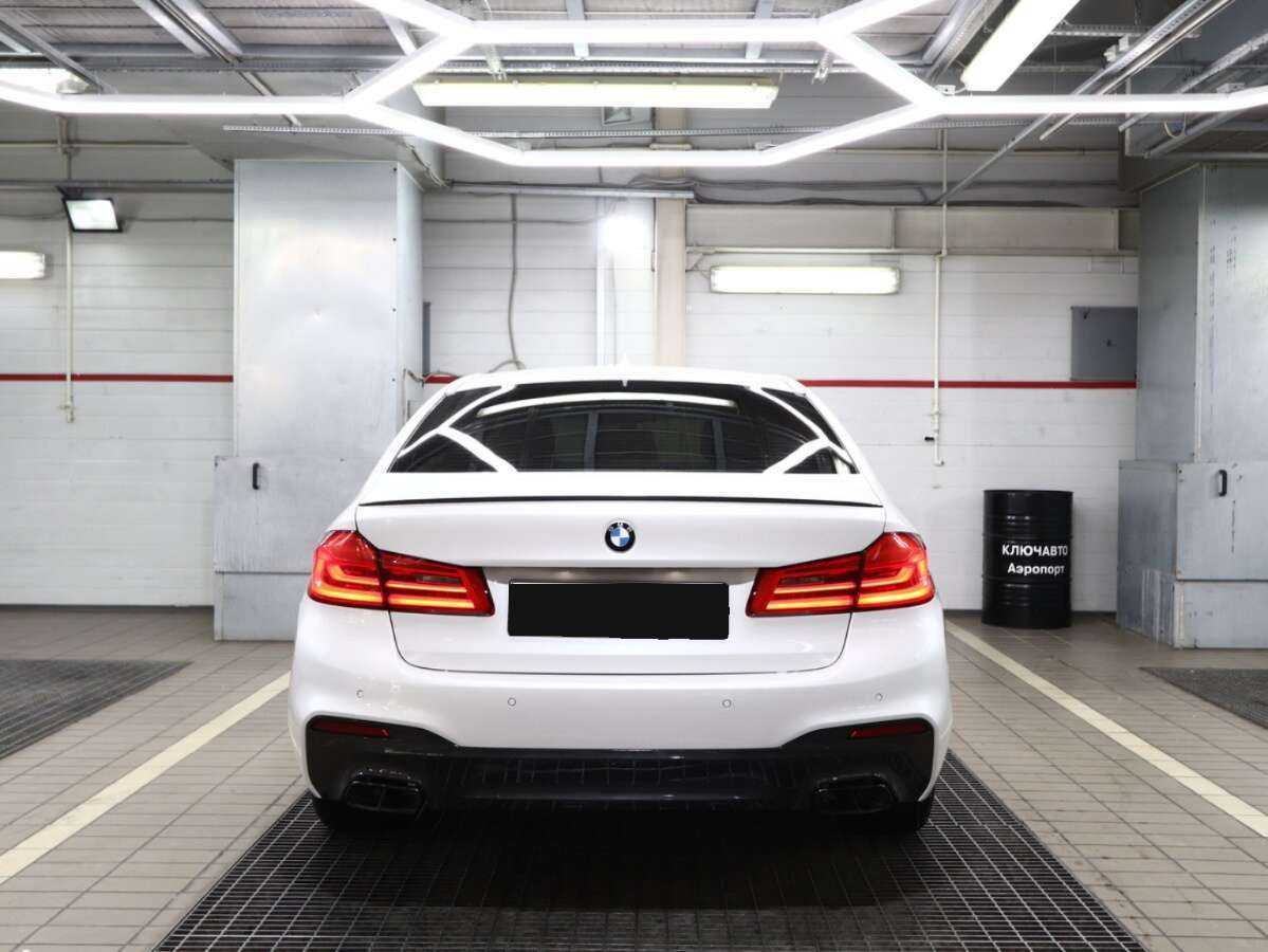 БМВ 5 серии б/у, 2017, Автоматическая. Фото: #4