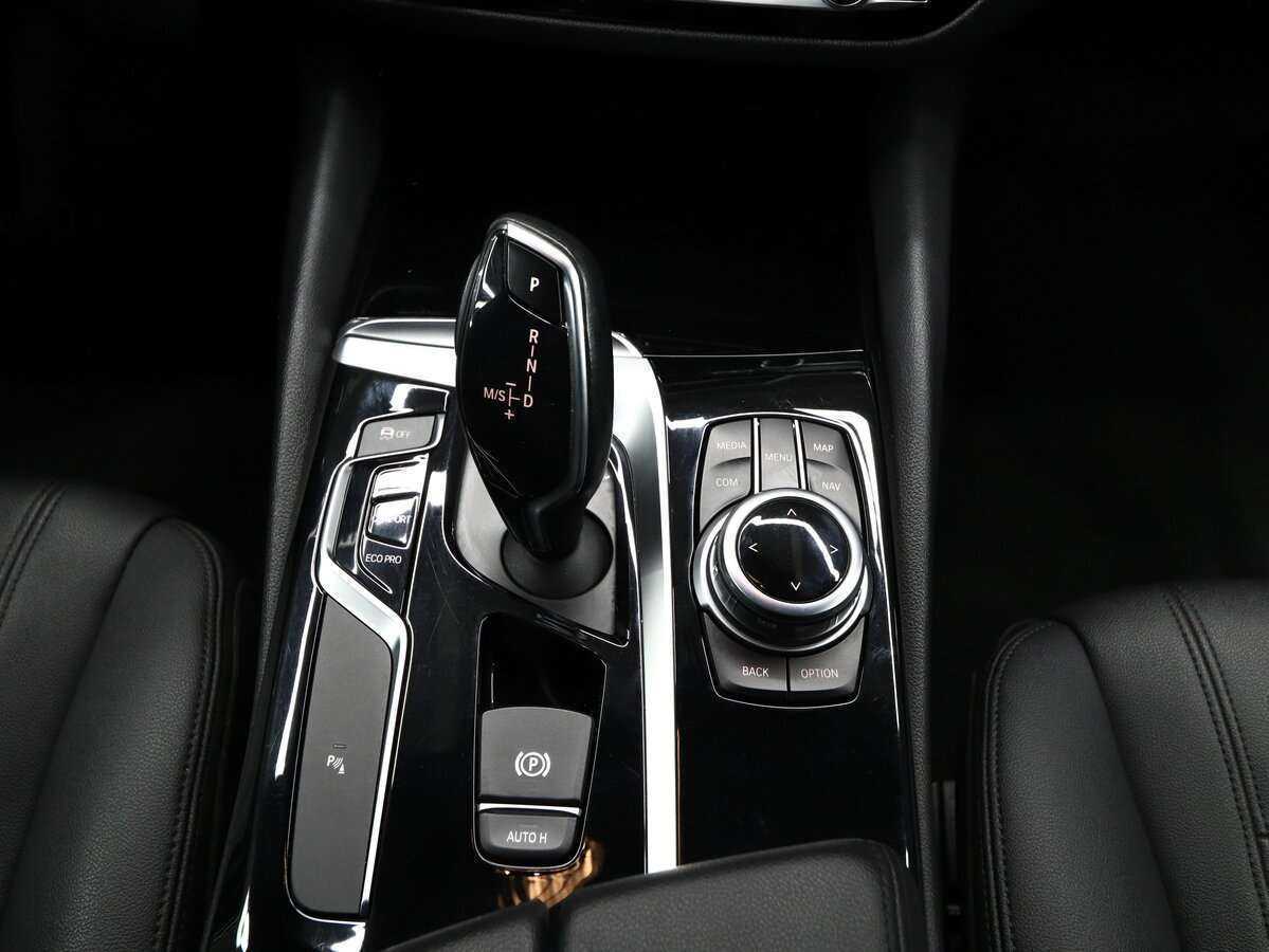 БМВ 5 серии б/у, 2017, Автоматическая. Фото: #14