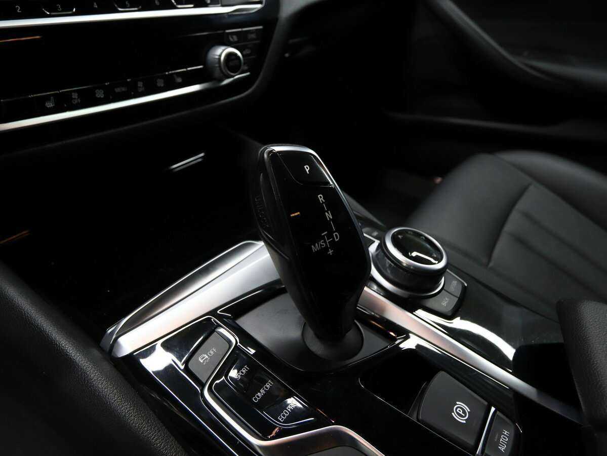 БМВ 5 серии б/у, 2017, Автоматическая. Фото: #15