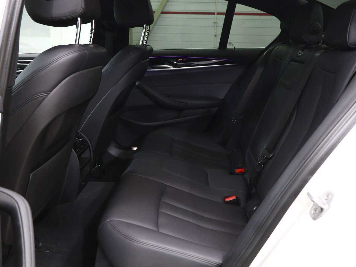 БМВ 5 серии б/у, 2017, Автоматическая. Фото: #19