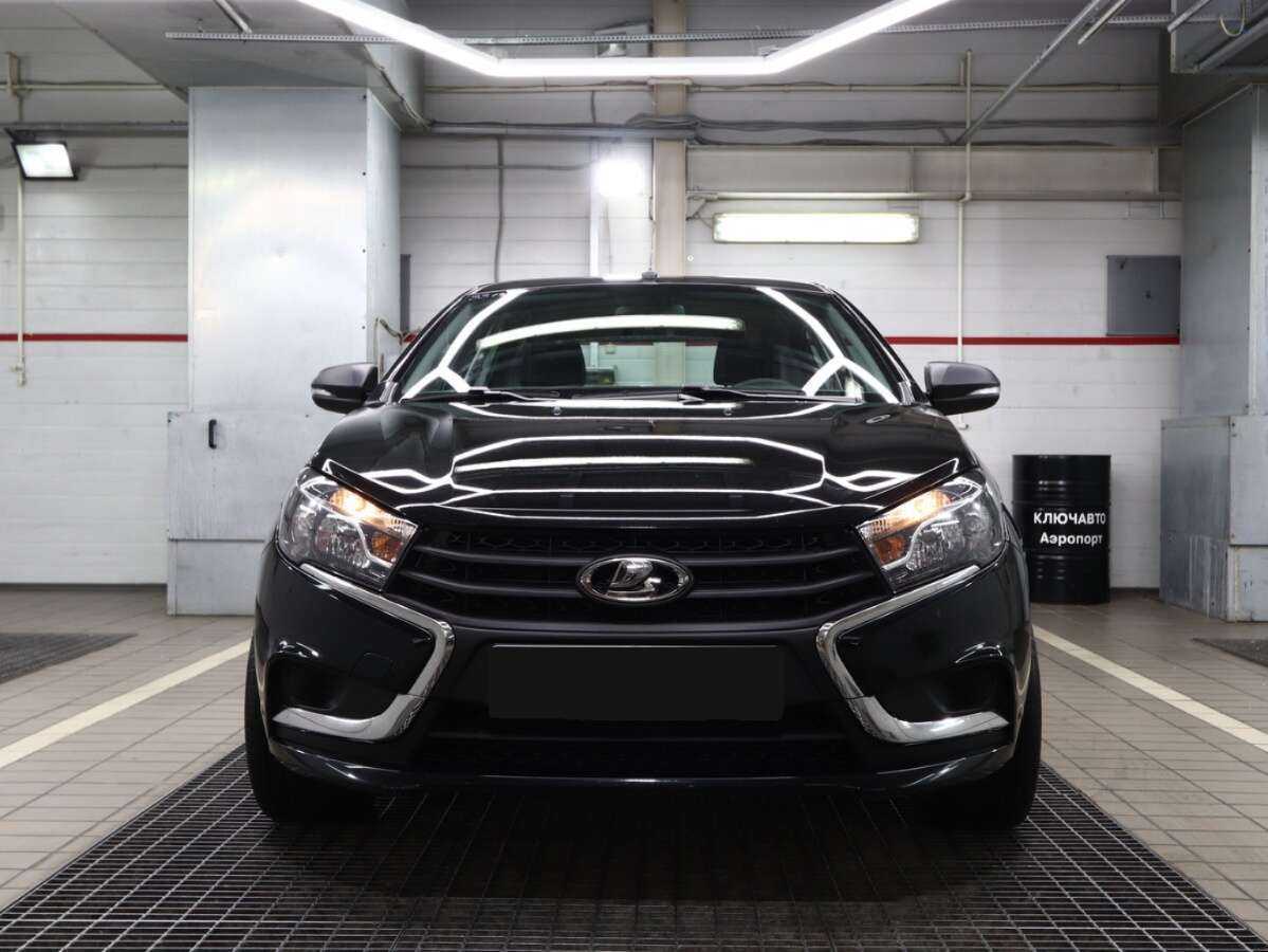 Лада (ВАЗ) Веста б/у, 2020, Механическая. Фото: #1