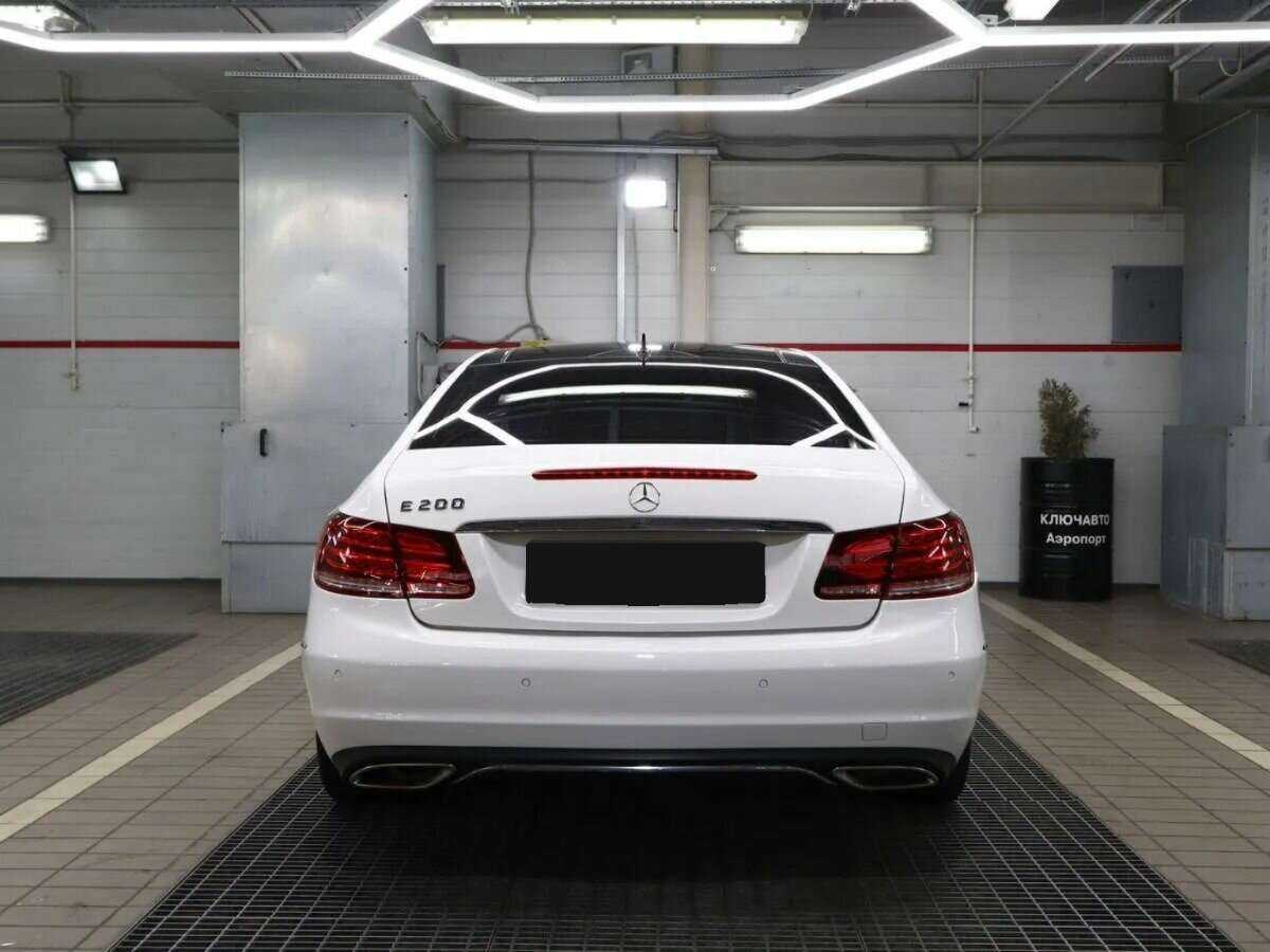 Мерседес-Бенц Е-Класс б/у, 2013, Автоматическая. Фото: #2