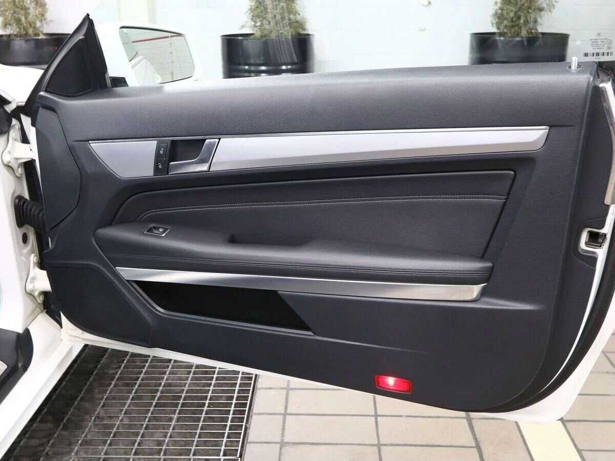 Мерседес-Бенц Е-Класс б/у, 2013, Автоматическая. Фото: #15