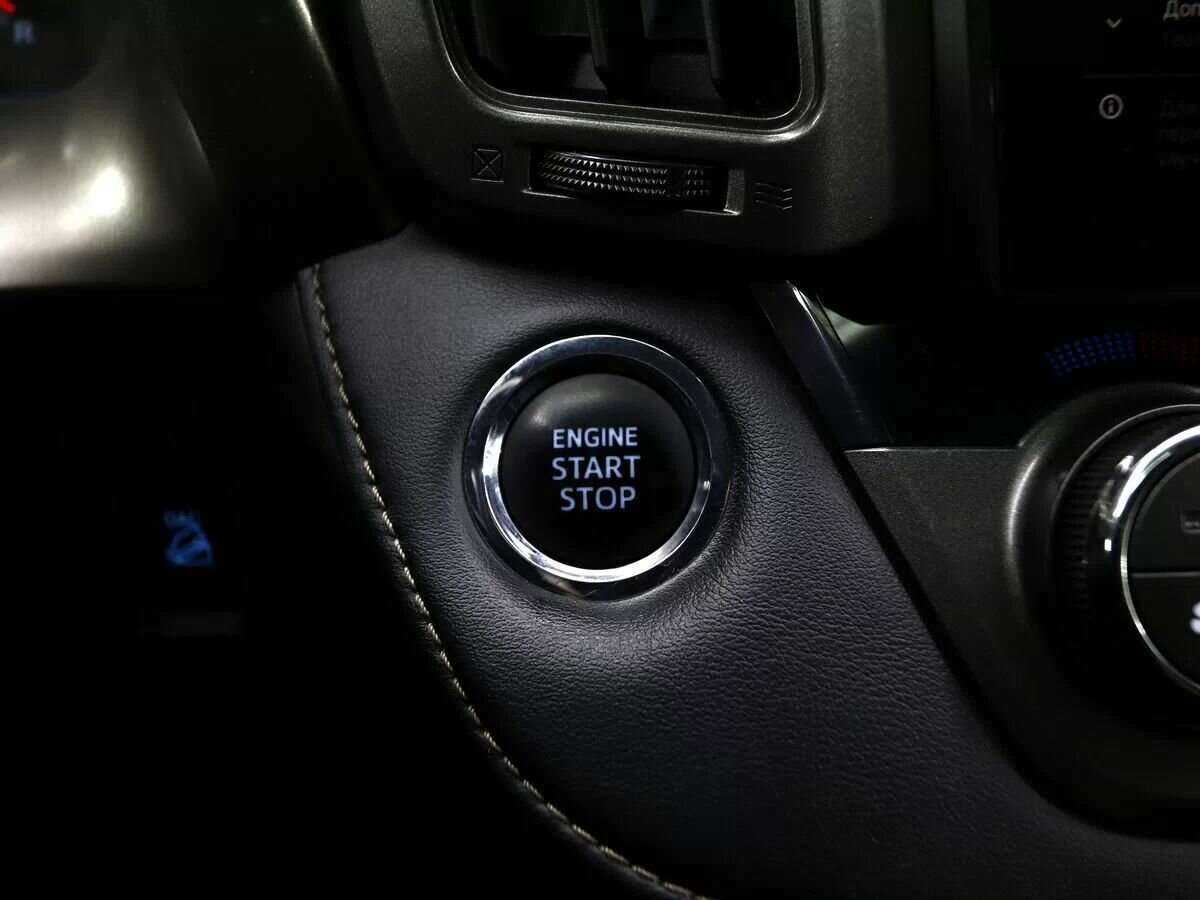 Тойота Рав4 б/у, 2013, Автоматическая. Фото: #16