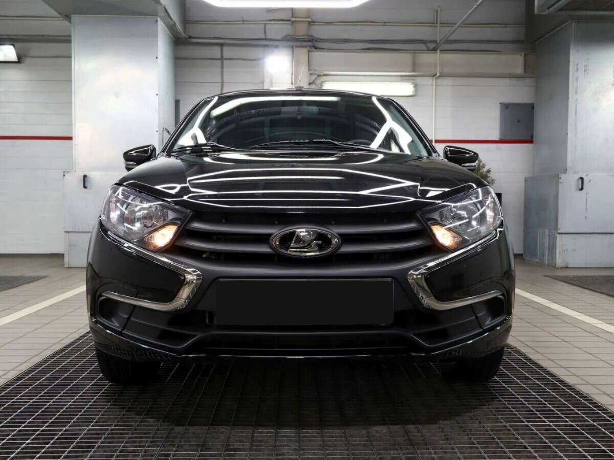 Лада (ВАЗ) Гранта б/у, 2023, Механическая. Фото: #2