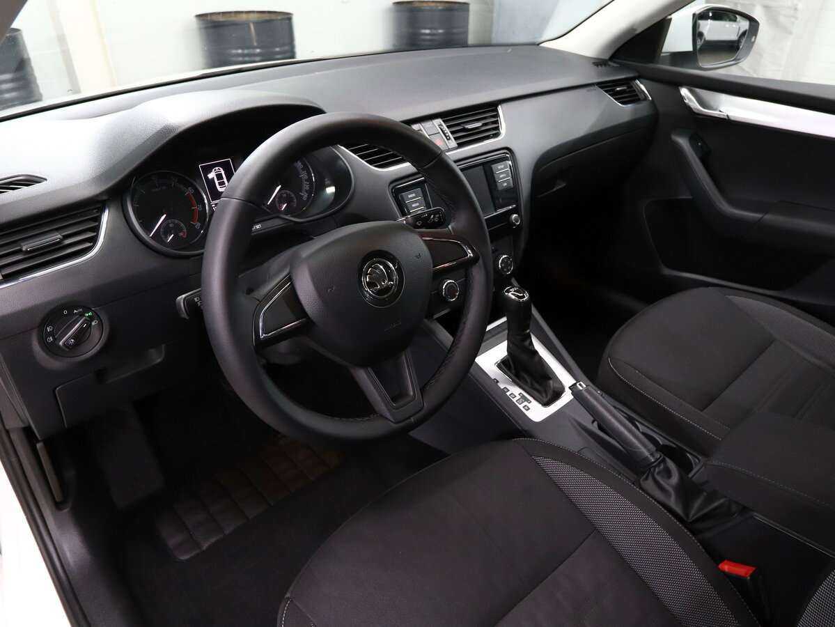 Шкода Октавия б/у, 2018, Роботизированная. Фото: #7