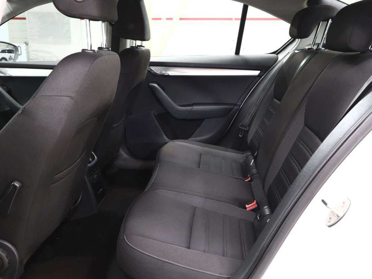 Шкода Октавия б/у, 2018, Роботизированная. Фото: #10