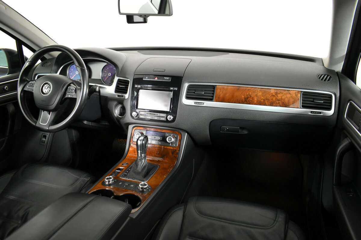 Volkswagen Touareg б/у, 2012, Автоматическая. Фото: #9