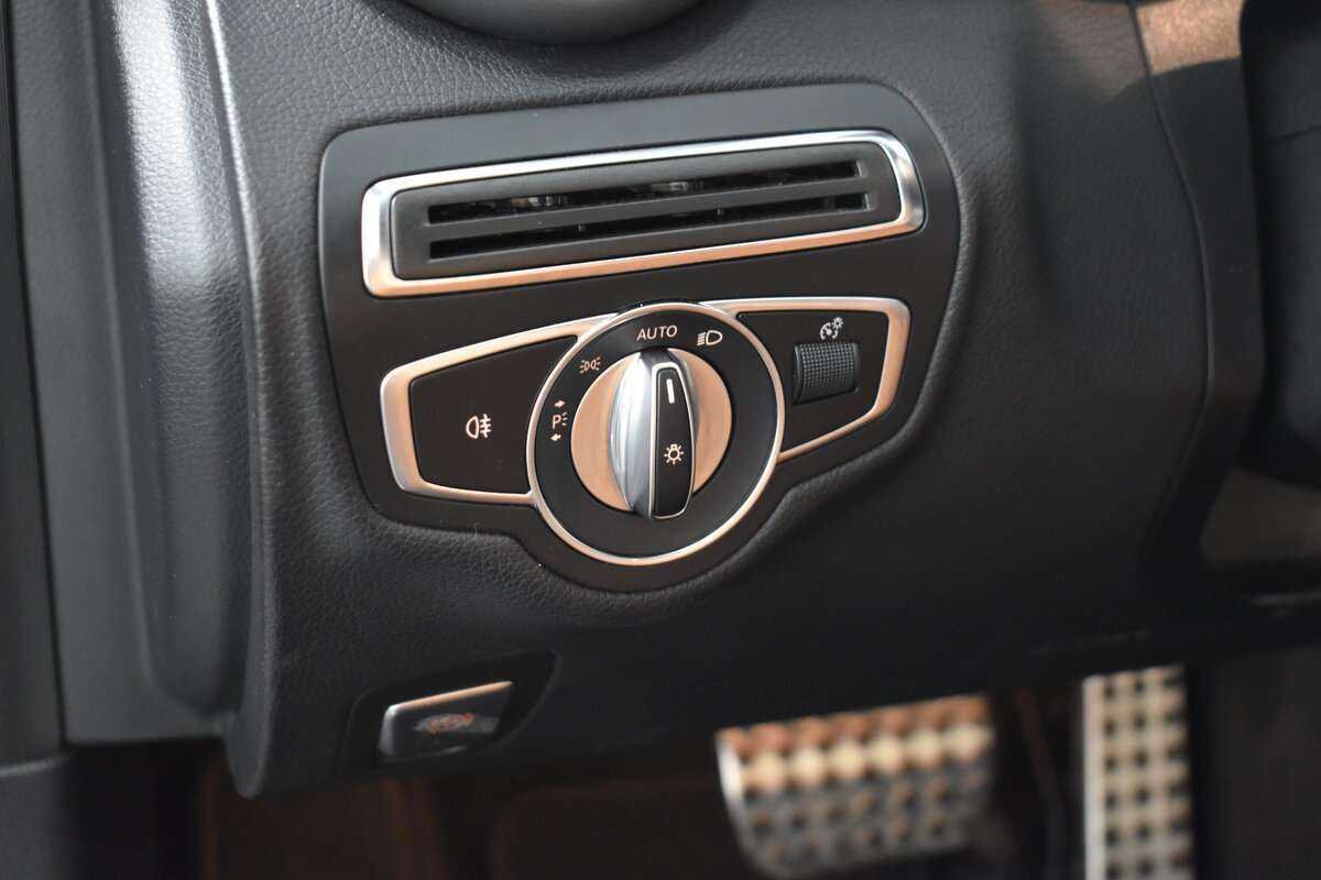 Мерседес-Бенц Ц-Класс б/у, 2018, Автоматическая. Фото: #11