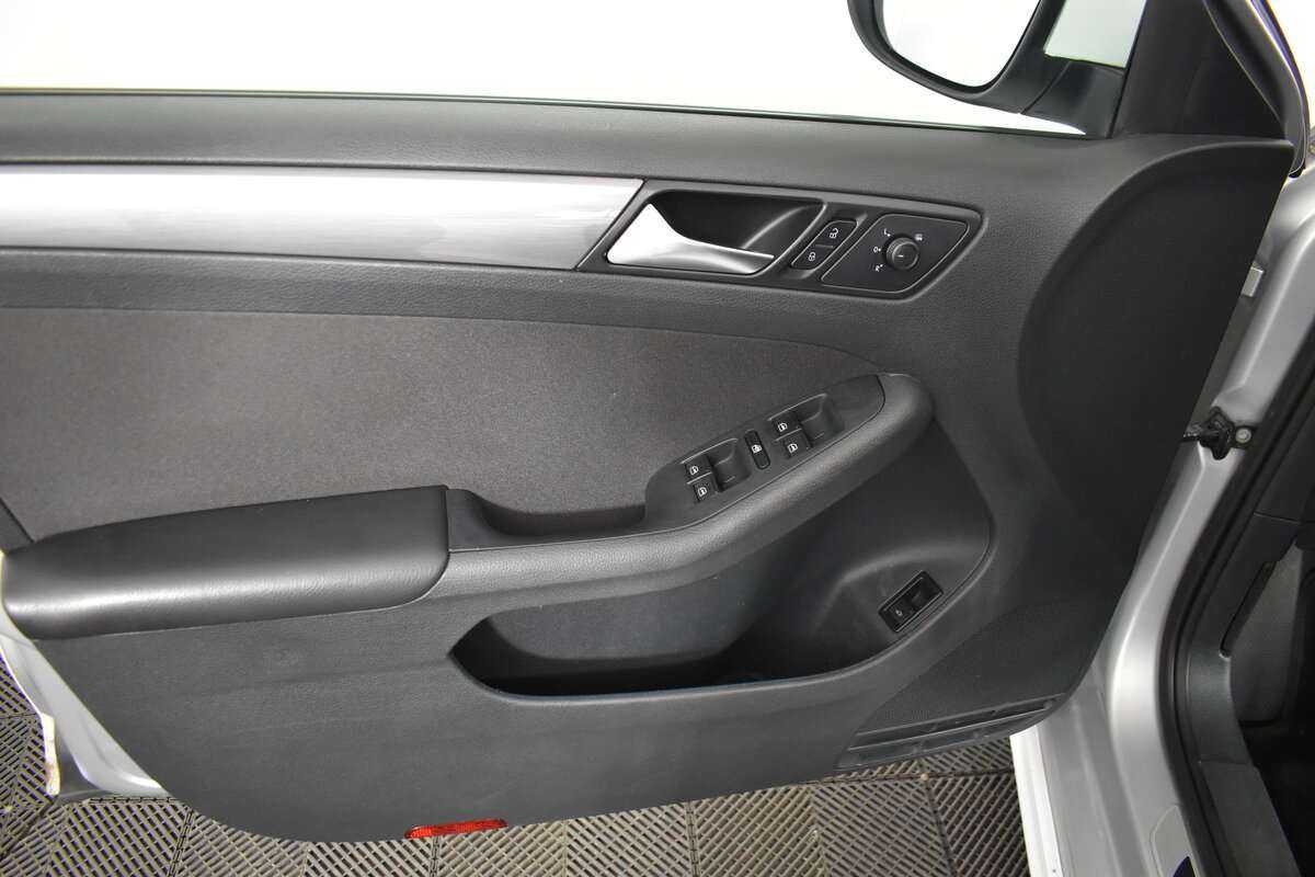 Volkswagen Jetta б/у, 2016, Роботизированная. Фото: #12