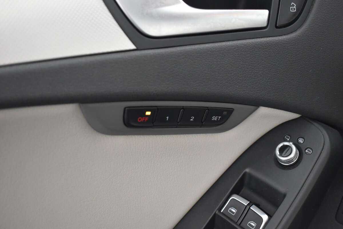 Ауди А4 б/у, 2012, Вариатор. Фото: #8