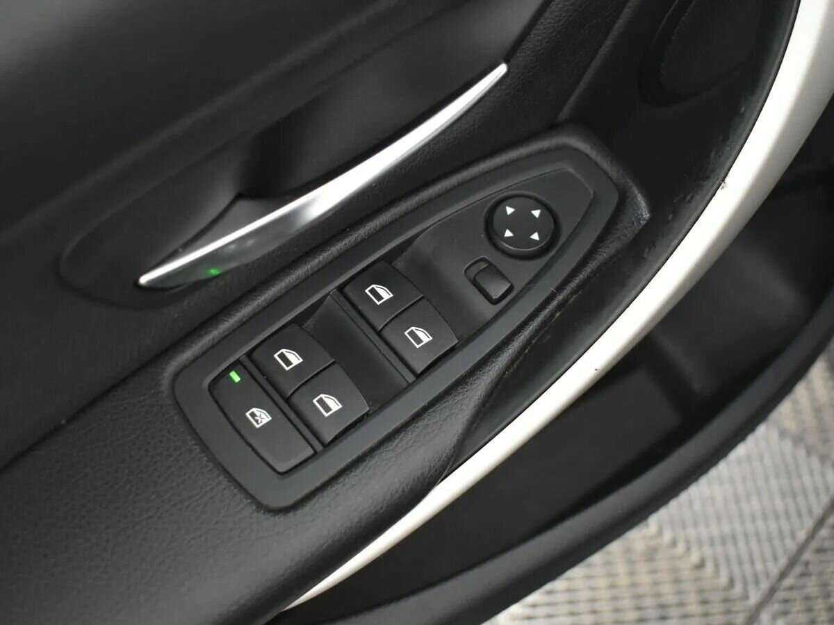 БМВ 3 серии б/у, 2014, Автоматическая. Фото: #3