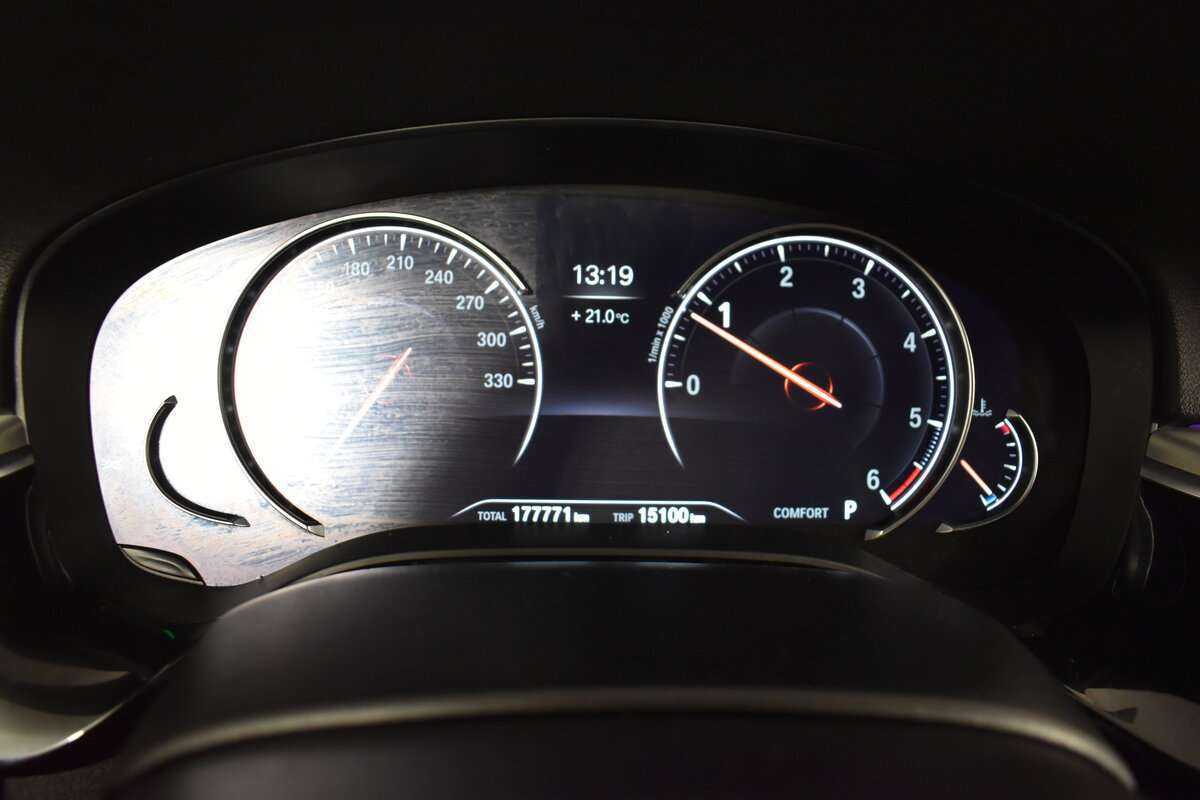 БМВ 5 серии б/у, 2018, Автоматическая. Фото: #15