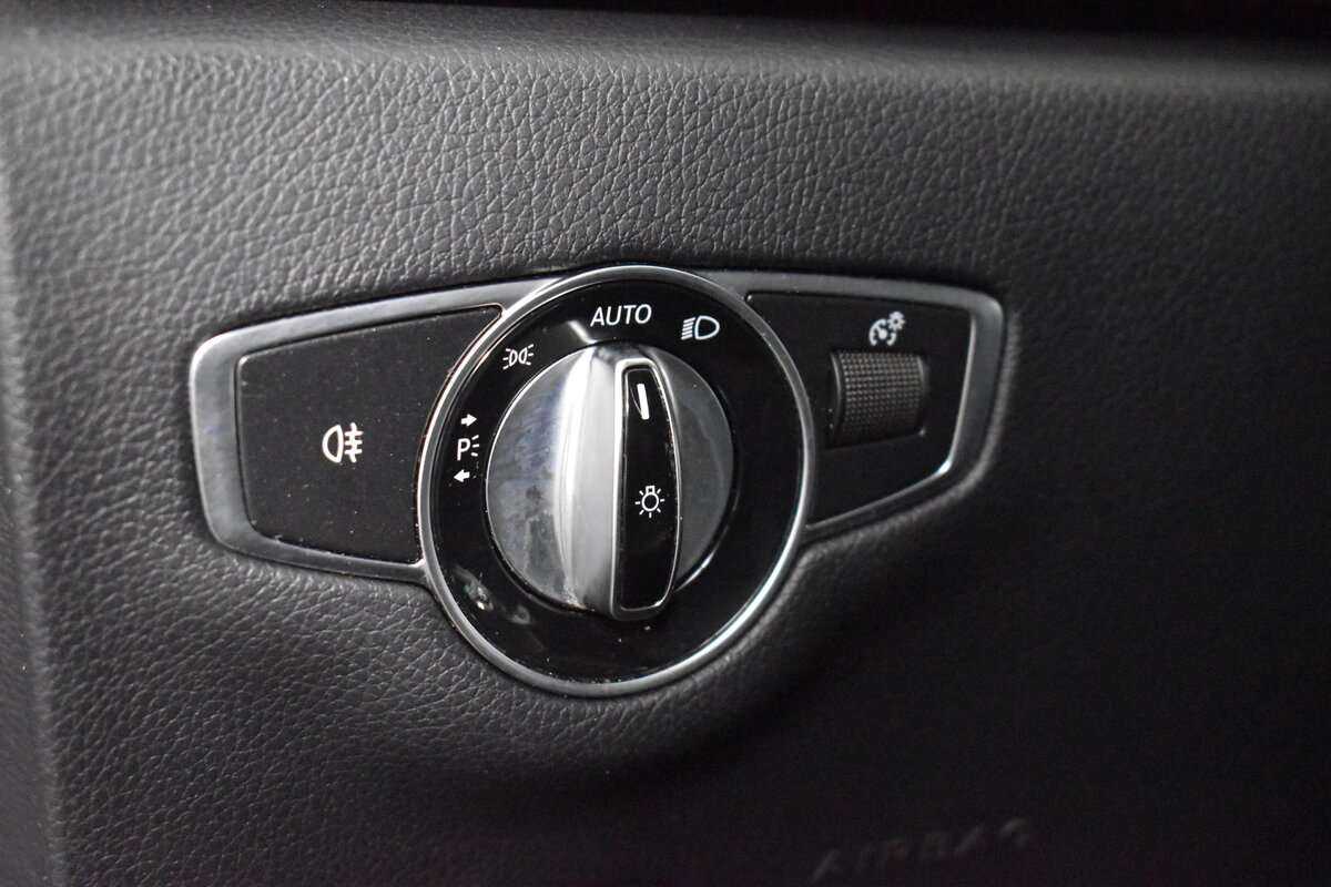 Мерседес-Бенц Е-Класс б/у, 2018, Автоматическая. Фото: #19