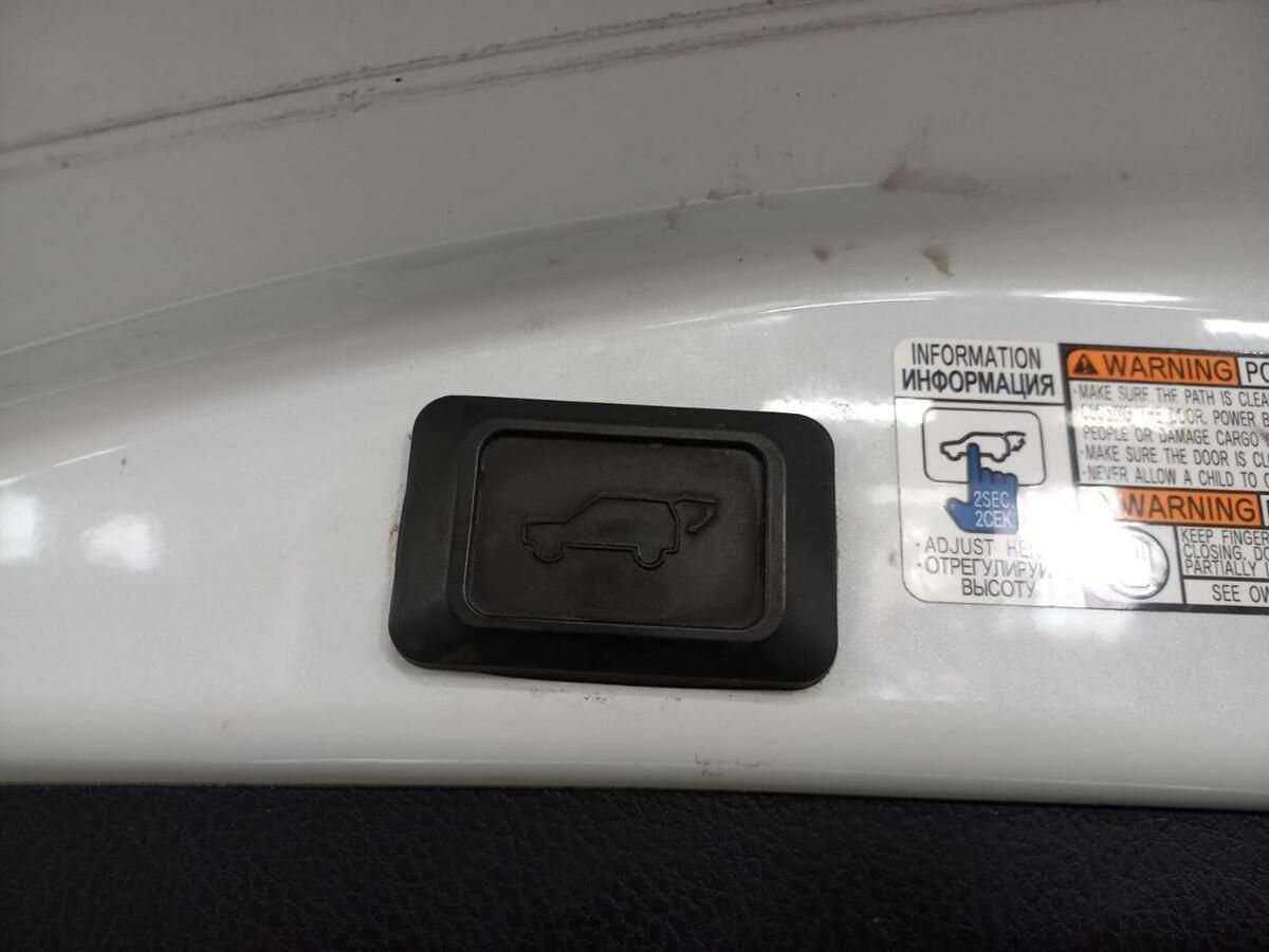 Тойота Рав4 б/у, 2018, Автоматическая. Фото: #17