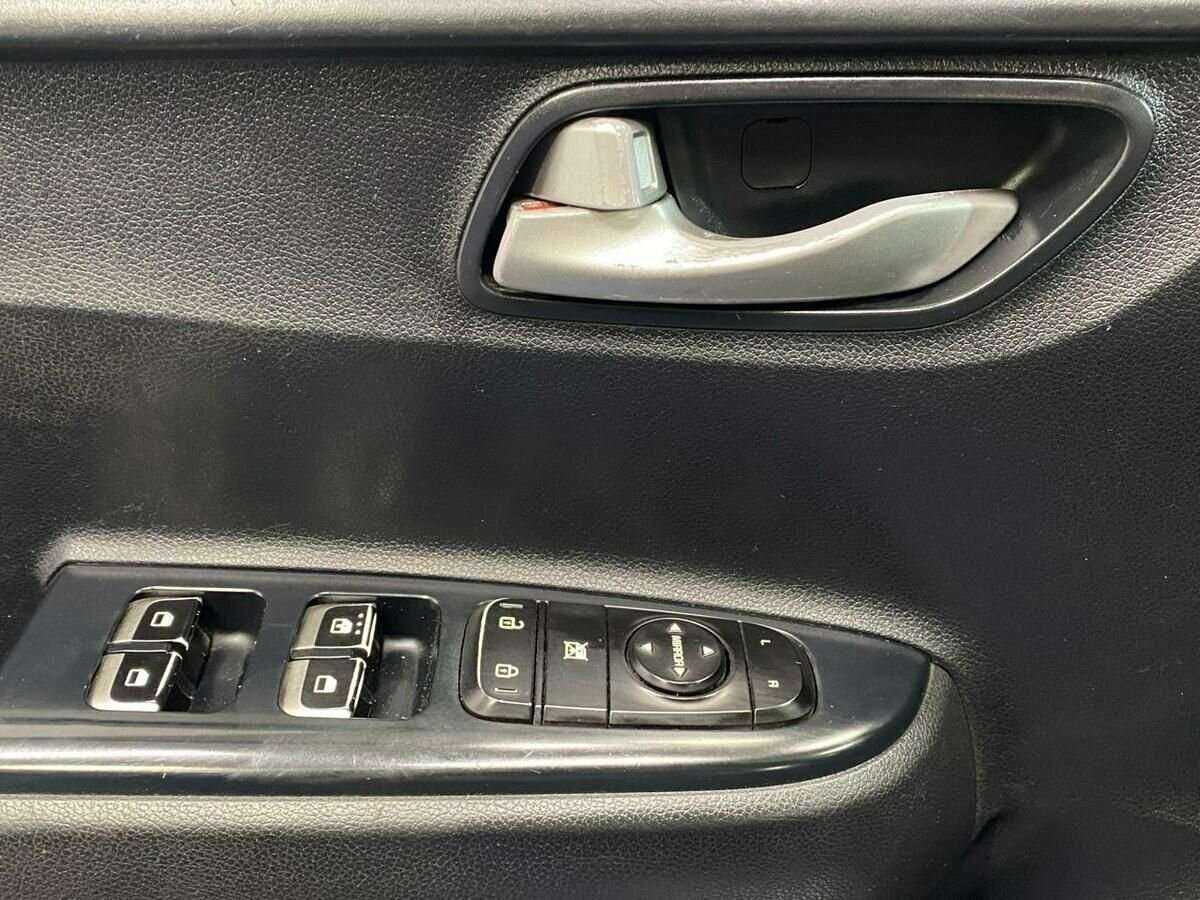 Киа Рио б/у, 2017, Механическая. Фото: #16