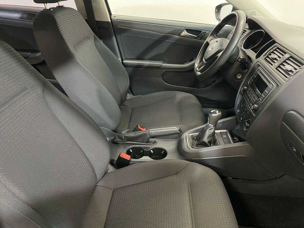 Volkswagen Jetta б/у, 2014, Механическая. Фото: #9